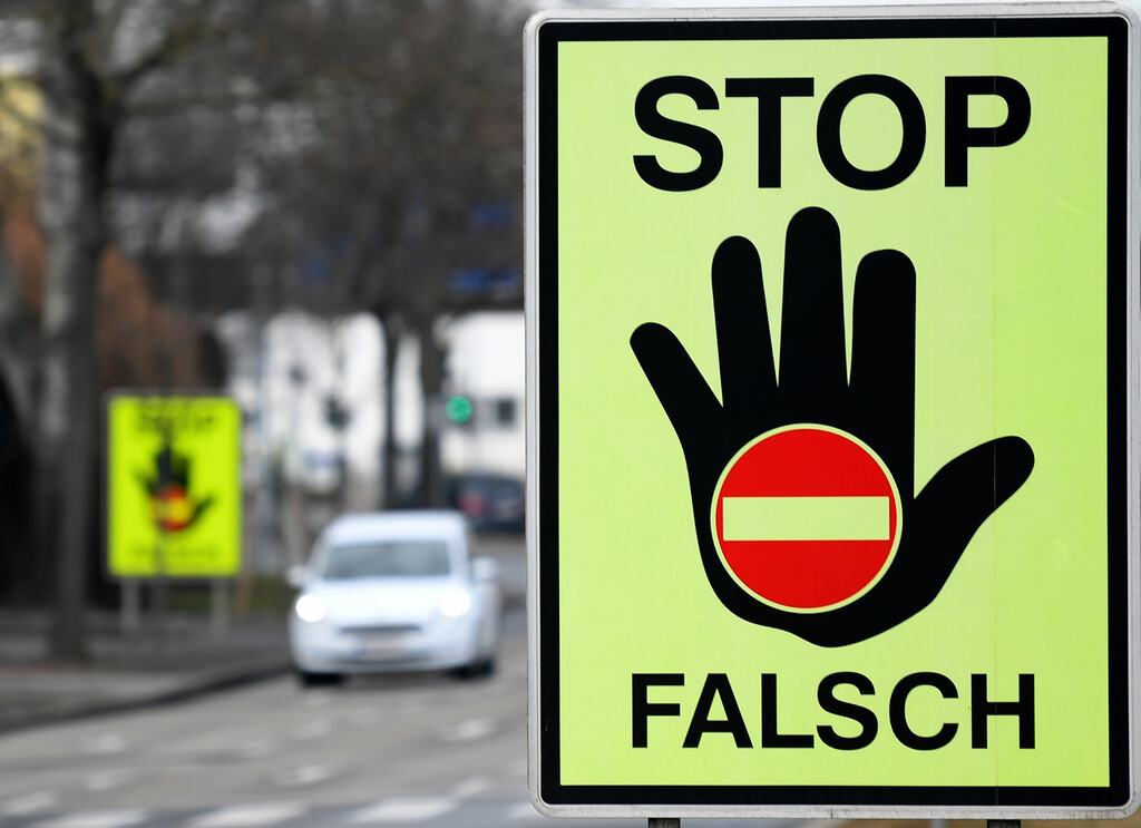 Tirol: 17-jährige Geisterfahrerin rammte Einsatzfahrzeuge