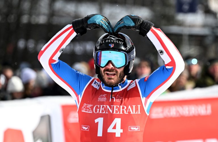 Der Franzose Cyprien Sarrazin gewinnt die erste Abfahrt auf der Streif <span class="copyright">APA/Gindl</span>