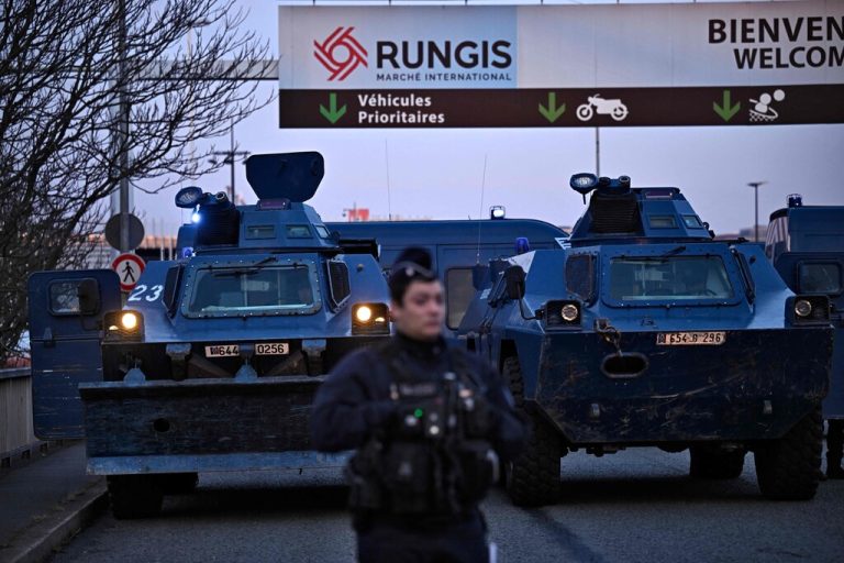 <span class="copyright">Photo by JULIEN DE ROSA / AFP</span>