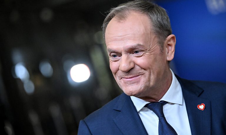 Donald Tusk kann seinen Wählern erste Erfolgsmeldungen liefern <span class="copyright">APA</span>