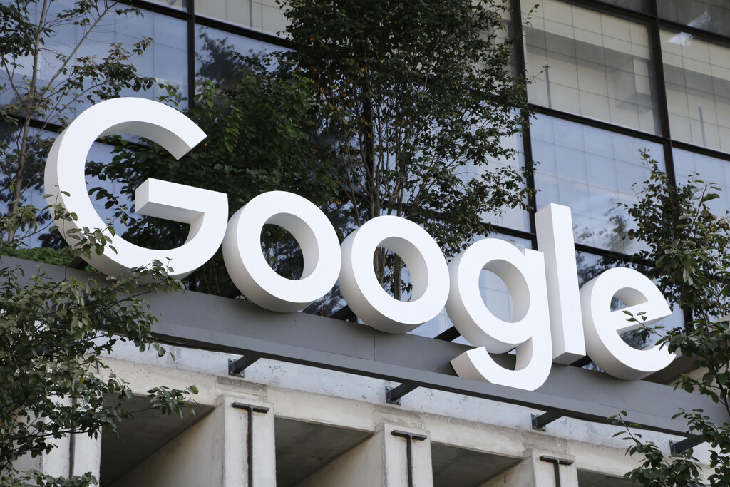 Google passt seine Internet-Suchmaschine neuen Regeln an