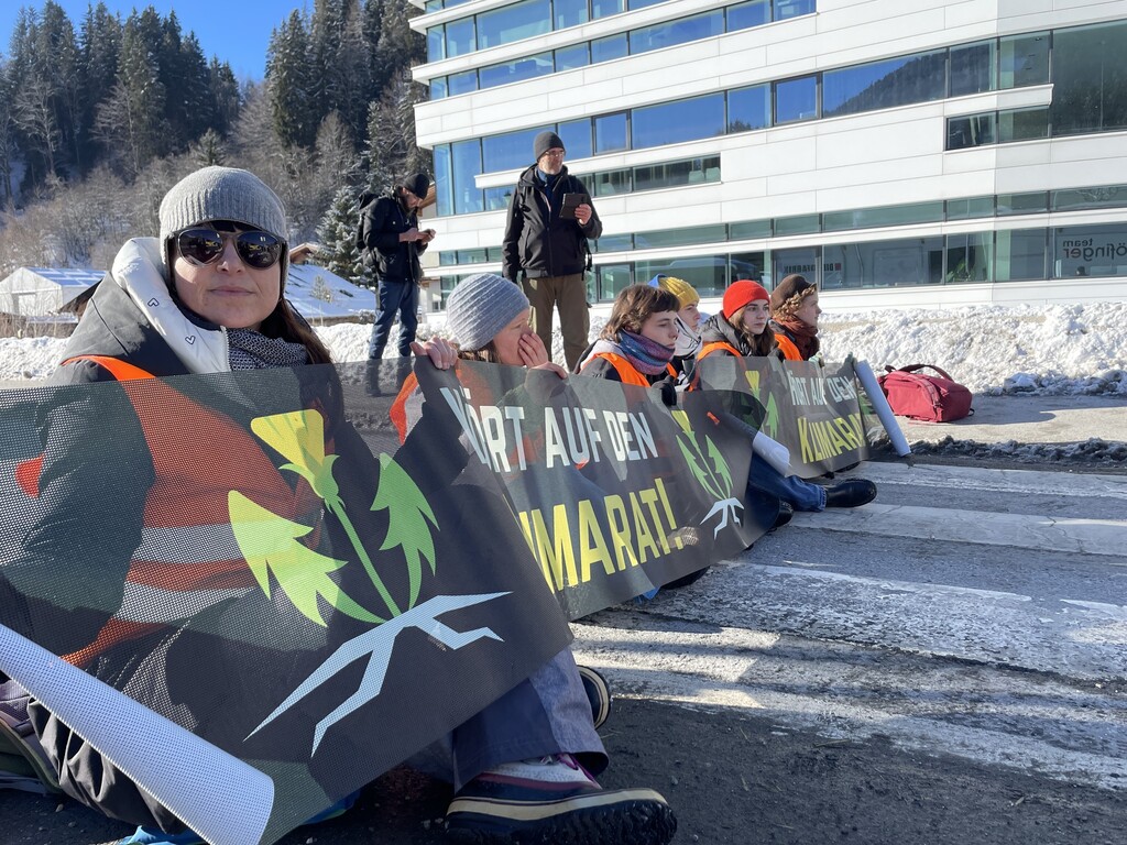 Zufahrt zum Hahnenkamm-Rennen blockiert