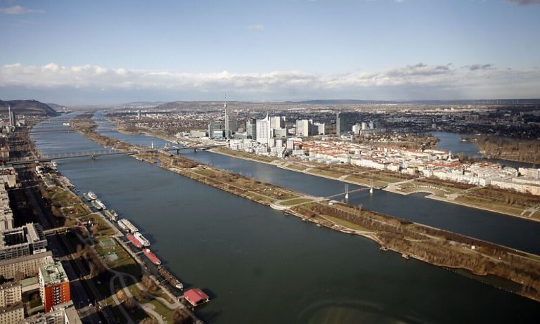 Ein Toter trieb im Wasser der Neuen Donau (Symbolbild) <span class="copyright">APA</span>