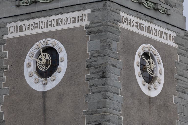 Klage: Impfschäden durch impfende Ärztin