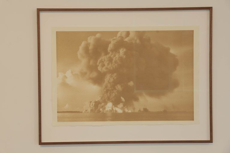 „Disasters of War XXIII“, Mit Laser-Schneider auf Grafikpapier gebranntes Bitmap-Bild <span class="copyright">Klaus hartinger</span>