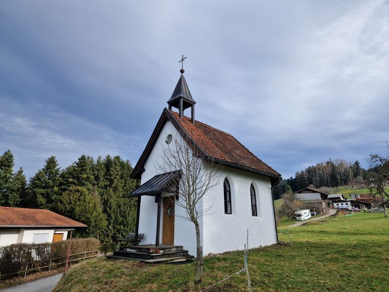 Die kleine Kapelle am Linzenberg. <span class="copyright">Vylet</span>