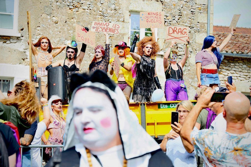 Hat Homophobie indirekt mit schlechter Beziehung zu den Eltern zu tun?