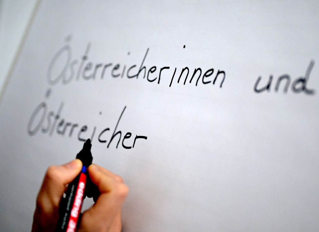 Kanzleramt bringt Leitfaden für Gendern auf  ÖVP-Linie