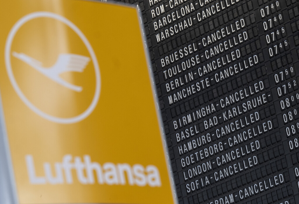 Warnstreik auf Flughäfen legt Lufthansa lahm