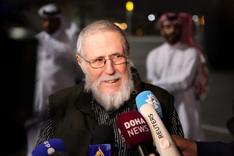 Der 84-Jährige, der seit Mai 2023 in der Gewalt der Taliban war, wurde bereits in der katarischen Hauptstadt Doha empfangen.<span class="copyright"> KARIM JAAFAR / AFP</span>
