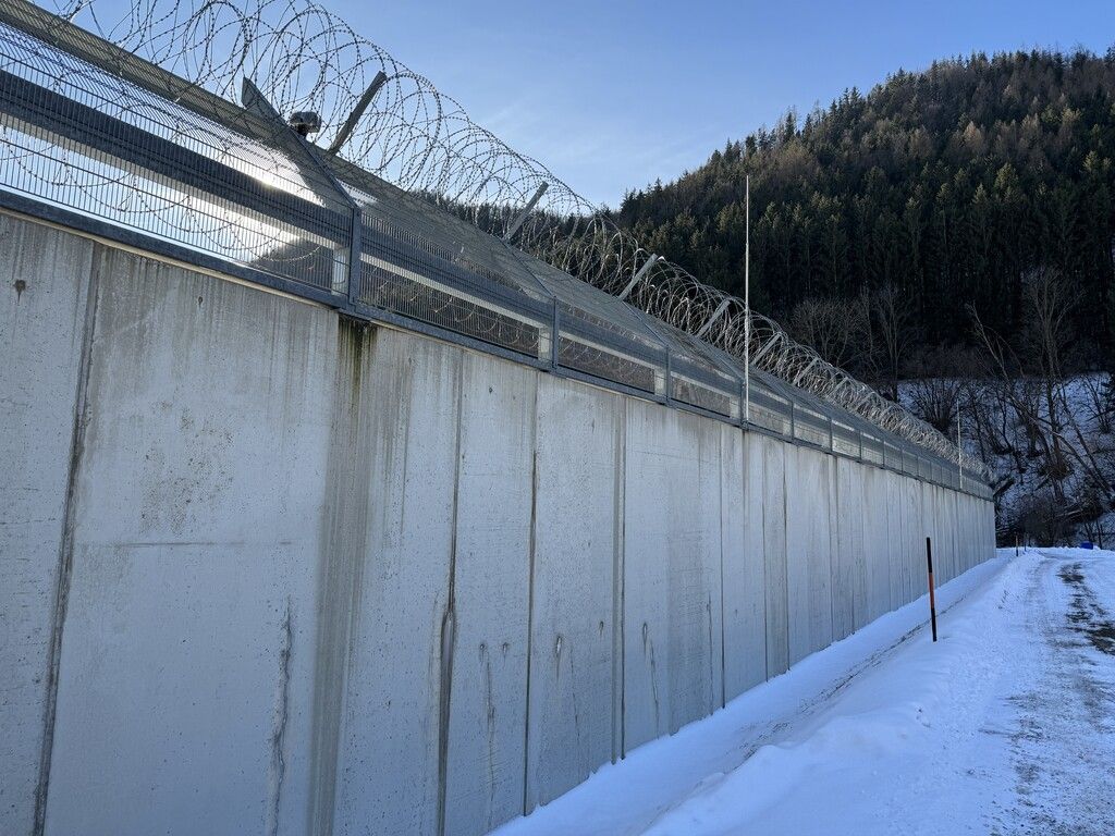 Kosten für unzulässige Schubhaft steigen