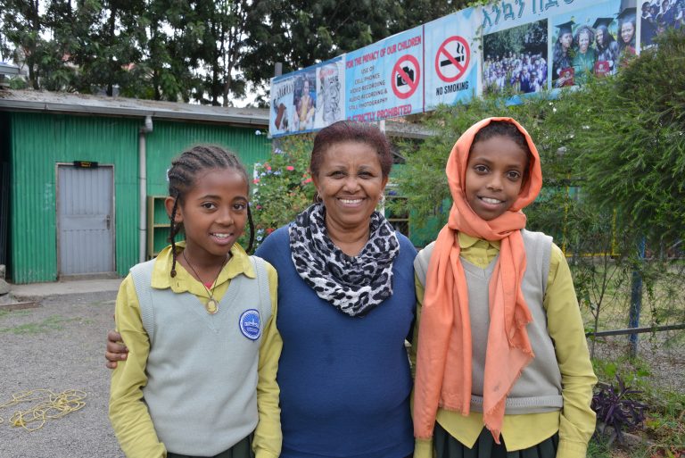 Hanna Teshome setzt sich schon seit 30 Jahren für Kinder ein. Denn sie möchte etwas für die Zukunft der Kinder und des Landes tun. <span class="copyright">Caritas/Zündel</span>
