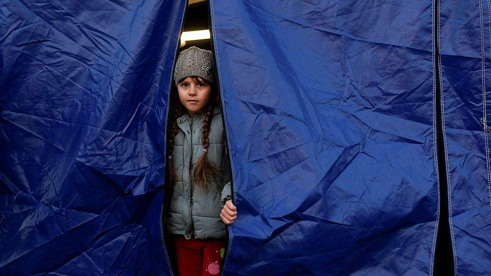 Elf Kinder zurück in ihrer Heimat