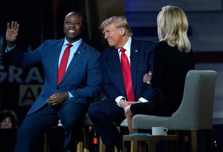 Donald Trump bei einer Diskussionsrunde <span class="copyright">AFP/ Timothy A. Clary</span>
