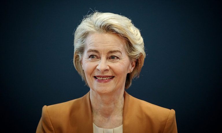 Will weiter EU-Kommissionschefin bleiben: Ursula von der Leyen <span class="copyright">APA/DPA</span>