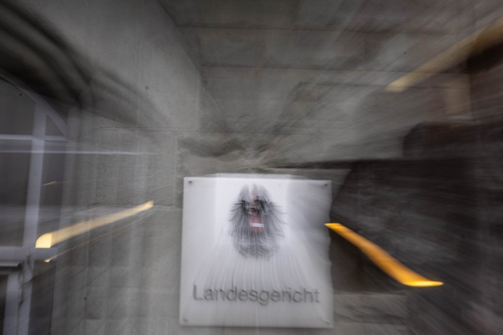 Haft: Kind über Jahre hinweg vergewaltigt