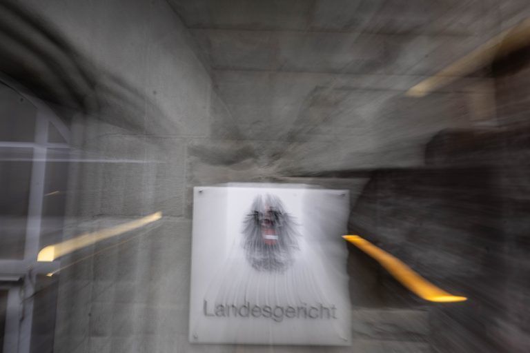 Haft: Kind über Jahre hinweg vergewaltigt