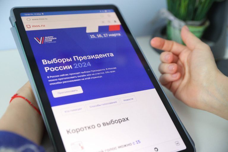 03/15/2024 Voting in the presidential elections of the Russian Federation at a polling station in Moscow BulkinxSergey