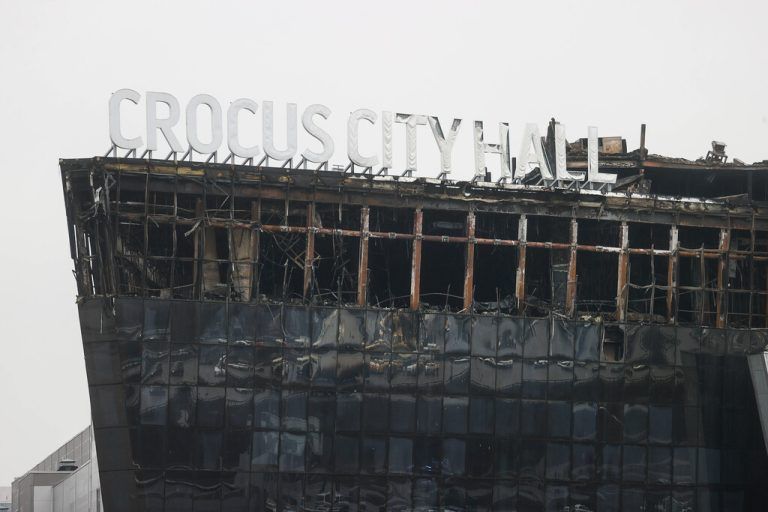 03/23/2024 The situation at the Crocus City Hall, where the shooting took place and the fire started BulkinxSergey