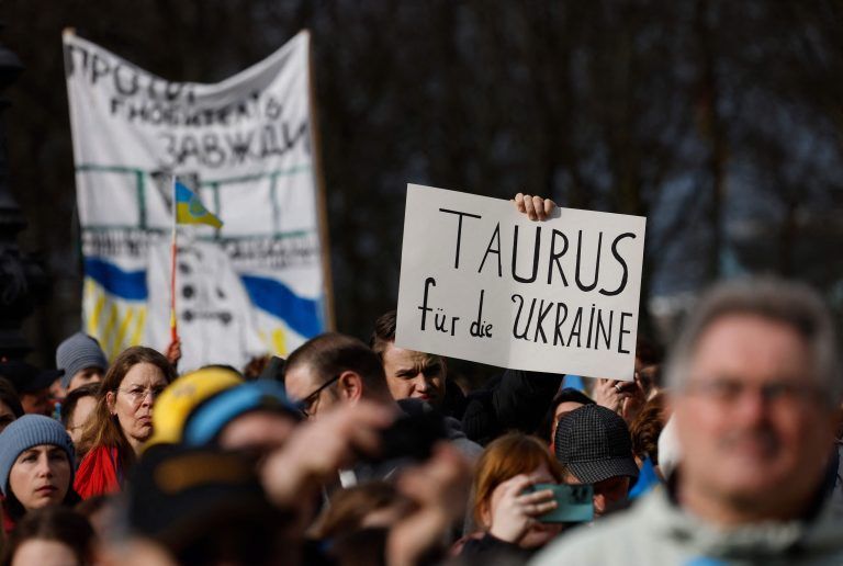 Die Ukraine hat Deutschland einem Zeitungsbericht zufolge um die Lieferung des deutschen Marschflugkörpers vom Typ Taurus gebeten <span class="copyright">Odd ANDERSEN / AFP</span><br>