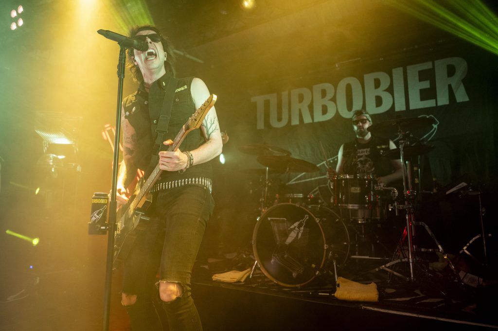 Bierseligkeit trifft auf Punkrock