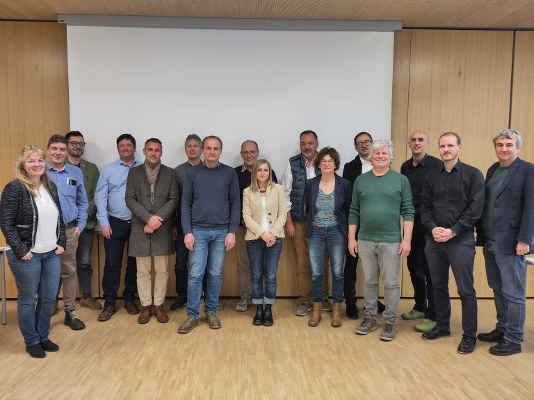 Das Projektteam mit den Projektpartnern. <span class="copyright">Weiterwohnen</span>
