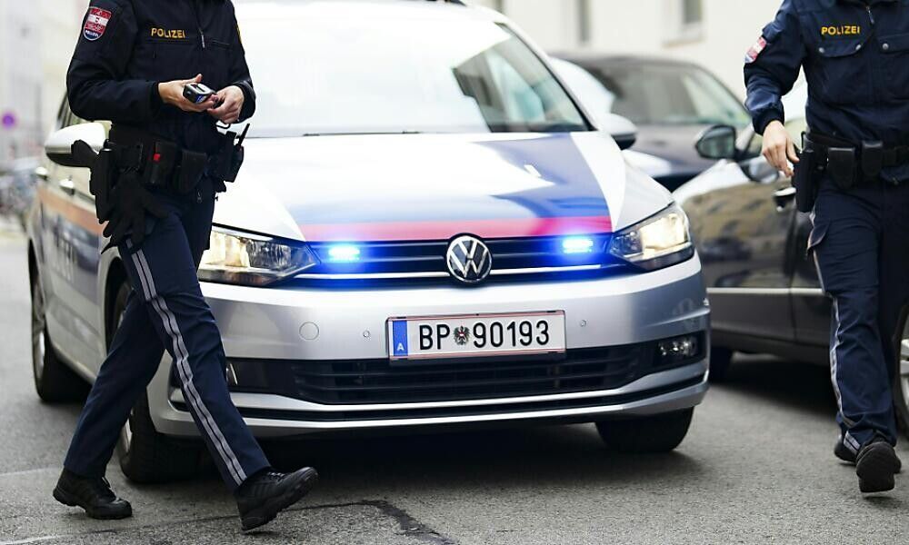 Rauferei mit 17 Personen am Wiener Praterstern