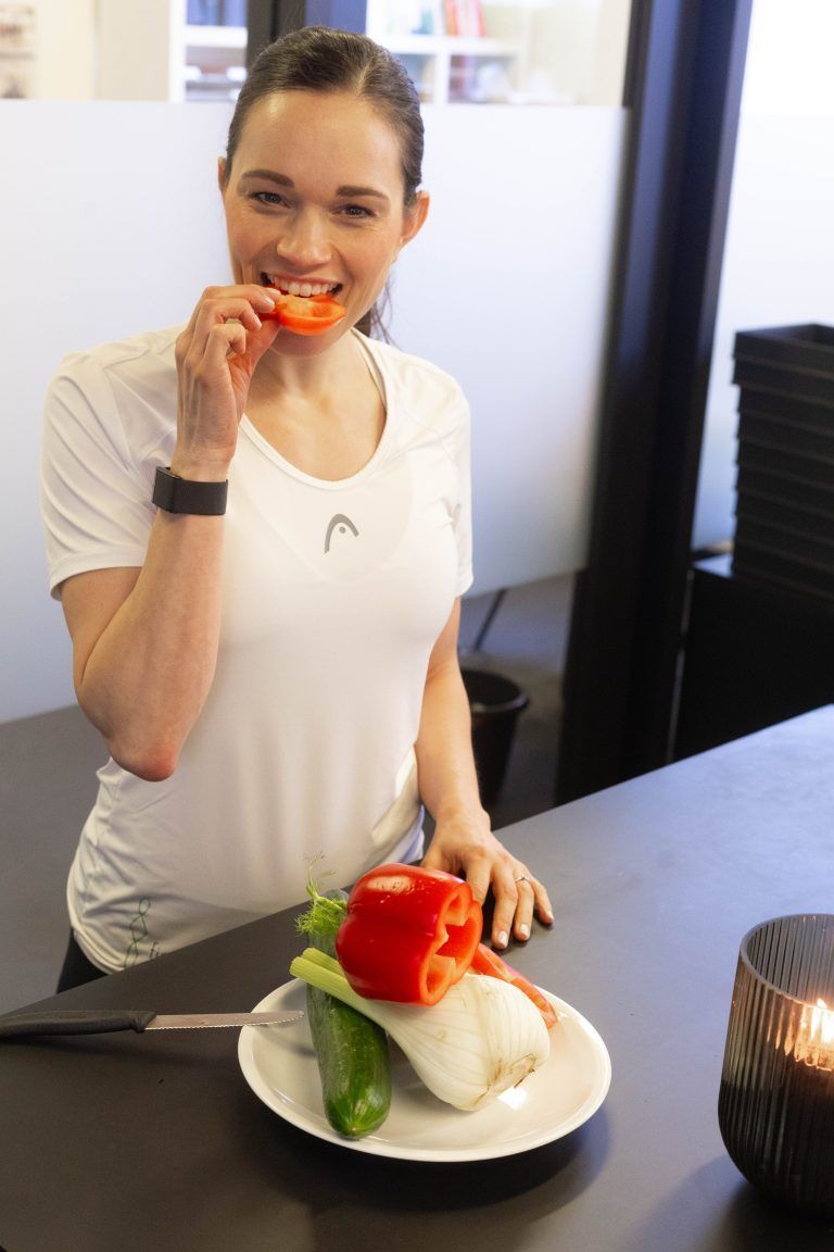 “Fit in den Frühling”. Personal Trainerin Nina Keck gibt Tipps zu Sport Studio Figurbetont