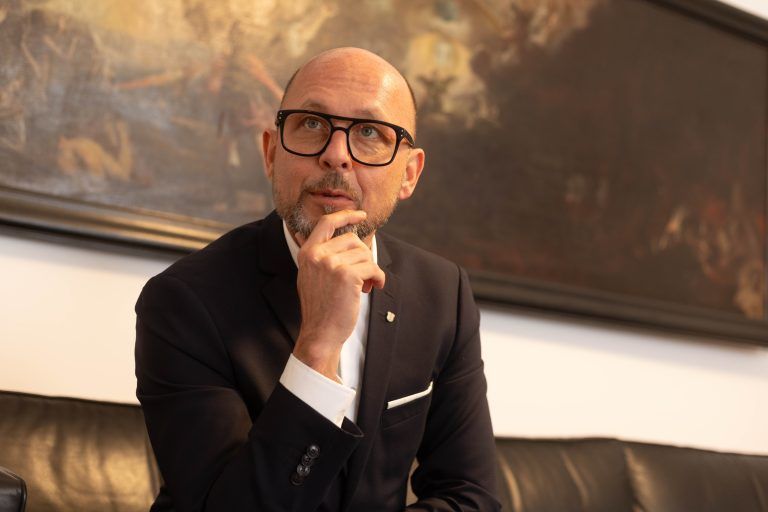 "Wo der Mensch lebt, muss er im Mittelpunkt stehen"