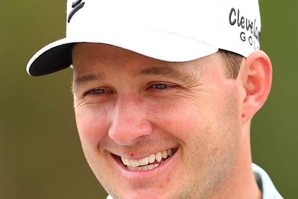Straka spielt sich in Hilton Head mit 65er-Runde an Spitze