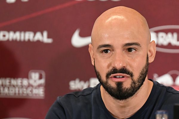 Cinel peilt erfolgreiches Debüt als Salzburg-Trainer an