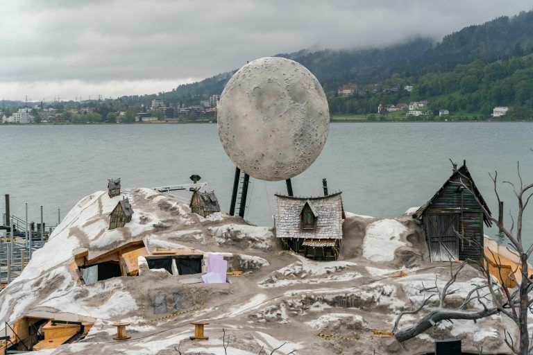 „So ein Bühnenbild gab es hier noch nie“