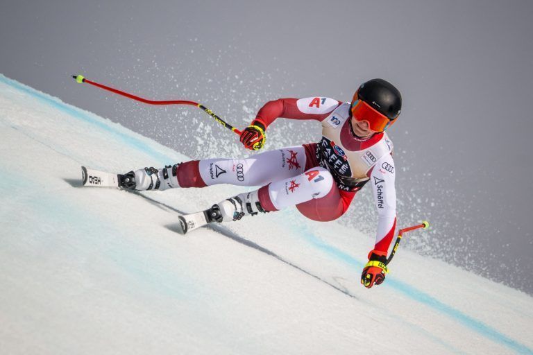 SKI-ALPINE-WORLD-WOMEN-SUI-DOWNHILL