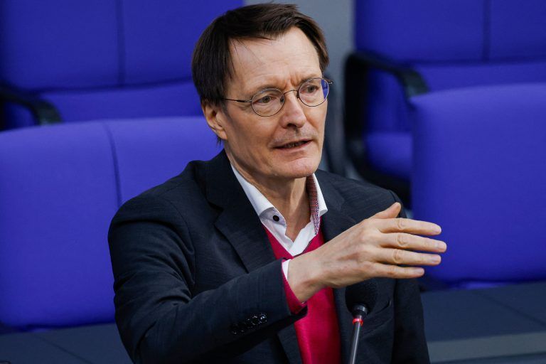 GERMANY-POLITICS-PARLIAMENT-CANNABIS-LAW