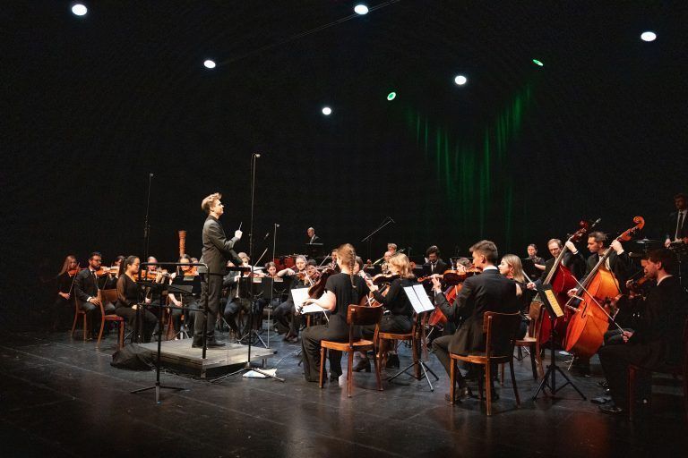 Konzertabende rund um das Kino und die Filmmusik mit der Camerata Musica Reno und Michael Köhlmeier.
