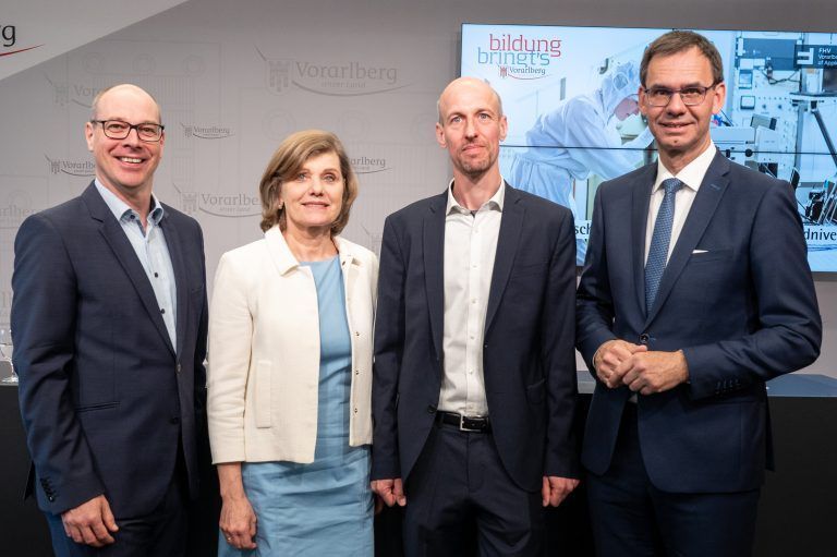 Pressefoyer FH Forschungszentrum Energie