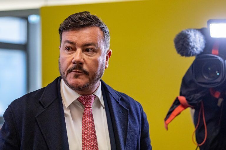 ABD0024_20240424 - INNSBRUCK - ÖSTERREICH: Rene Benko am Mittwoch 24. April 2024 während der Signa - Prüfungstagsatzung im Konkursverfahren gegen Signa-Gründer Rene Benko in Innsbruck. - FOTO: APA/EXPA/JOHANN GRODER