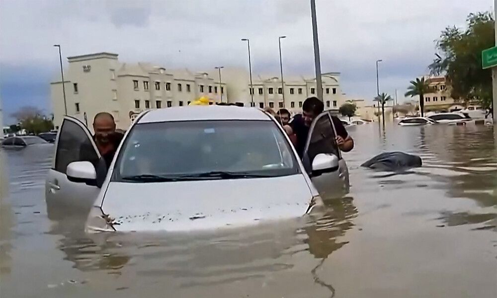 Überschwemmungen stürzen Dubai ins Chaos