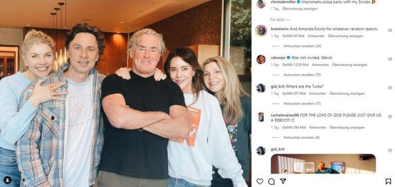Dieses Bild lässt die Herzen aller Scrubs-Fans höher schlagen: Zach Braff (49), Sarah Chalke (47), John C. McGinley (64) und Christa Miller (59) trafen sich zu einer „spontanen Pizza-Party“, wie Miller auf ihrem Instagram-Profil zeigte. Die User waren begeistert. Von „Ich liebe euch alle!“ bis zum Wunsch „Bringt Scrubs zurück“ reichten die Kommentare. Lediglich eine Kleinigkeit wurde kritisiert: „Wo sind die Turks?“ Damit gemeint sind Donald Faison (Dr. Christopher Duncan Turk) und Judy Reyes (Carla Turk, ursprünglich Espinosa) gemeint, die ebenfalls zur Hauptbesetzung der beliebten Ärzte-Serie gehörten.