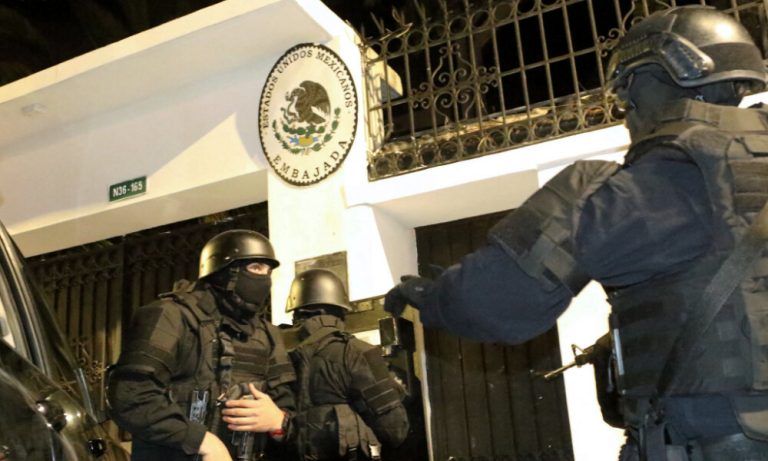 Einsatz bei der mexikanischen Botschaft in Quito