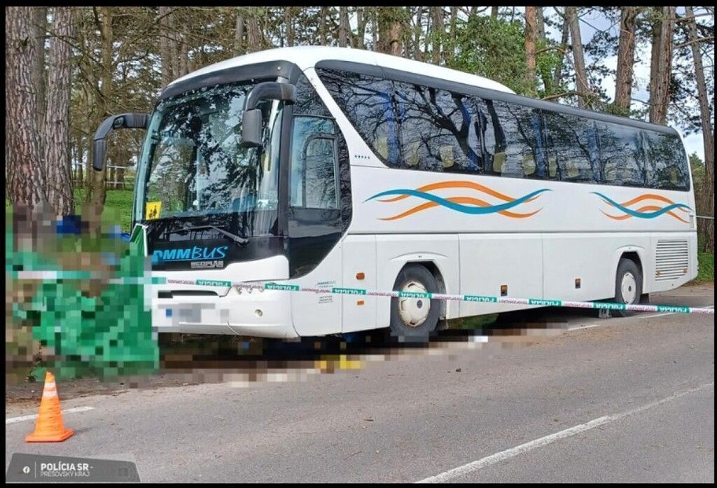 Bus fuhr in Menschenmenge: Drei Mädchen tot