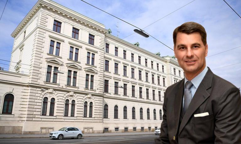 Enger Kontakt zwischen Ott und Peterlik