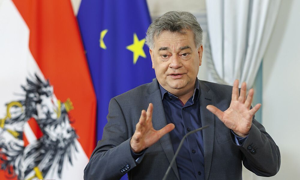 Kogler plant umfassende Besoldungsreform