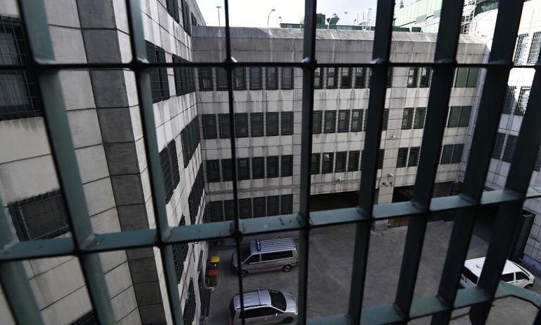 ZU APA0381 VOM 17.8.2016 - Blick in den Innenhof der Justizanstalt Josefstadt aufgenommen am Dienstag, 3. März 2015, in Wien. Das Wiener Straflandesgericht hat über den Ex-Lobbyisten Peter Hochegger die U-Haft verhängt. Hochegger wird eine Zelle in der Justizanstalt Josefstadt beziehen. (ARCHIVBILD VOM 3.3.2015)