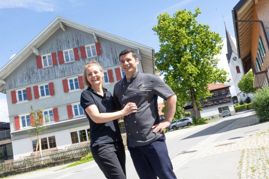 Dieses Wirte-Paar verleiht dem Adler in Riefensberg neue Flügel