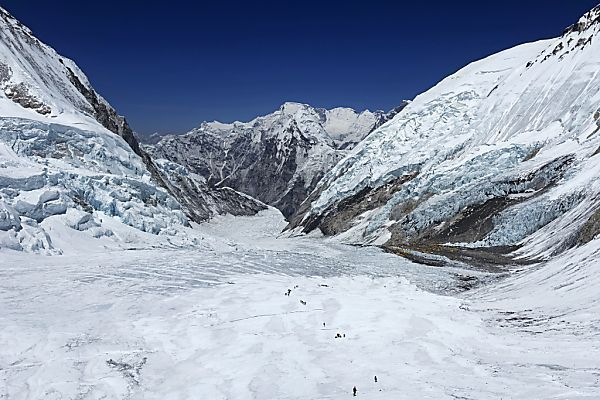 Rund 570 Personen besteigen Mount Everest in dieser Saison