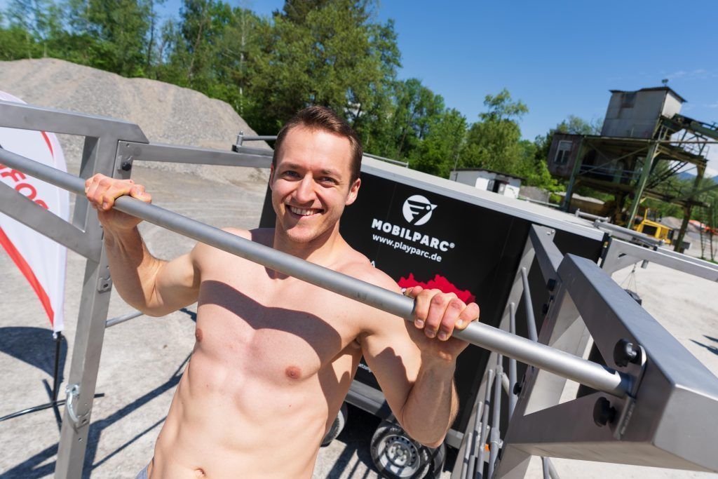 Fit wie ein Ninja: Klimmzug-Challenge beim Hypomeeting