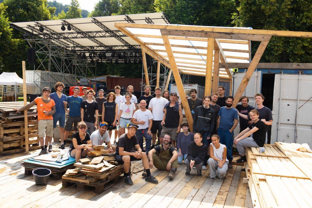 „Hin und weg“ beim Poolbar Festival