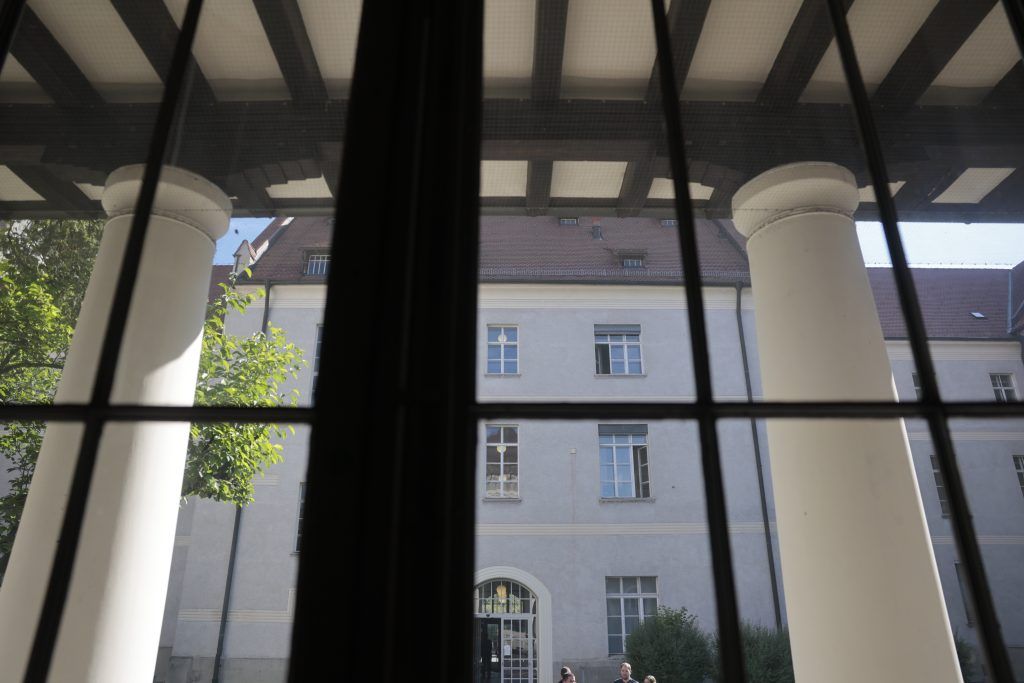Anklage: Schullehrer missbrauchte Sohn