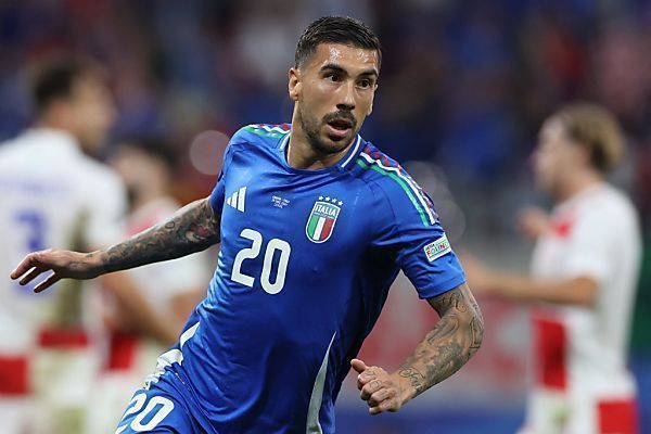 Zaccagni schießt Italien mit 1:1 spät ins Achtelfinale